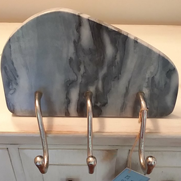 NWOT Hanging Wall Hooks - Picture 5 of 7